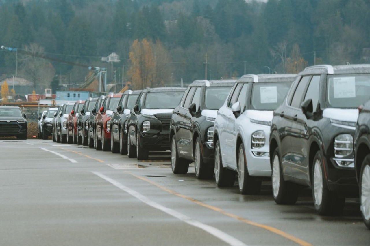 New car dealership - What affects your car insurance premium in SA