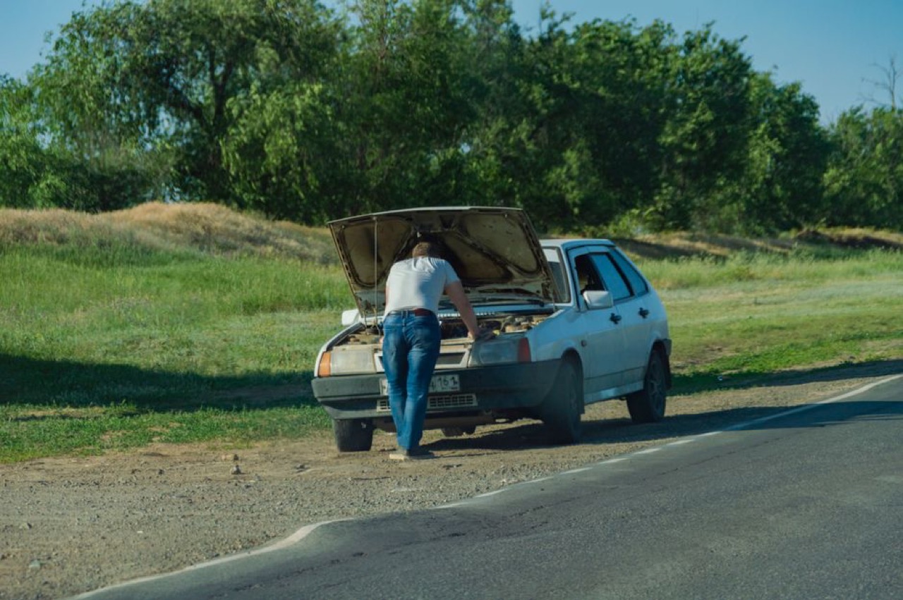 Roadside car breakdown - Courtesy car and car hire cover